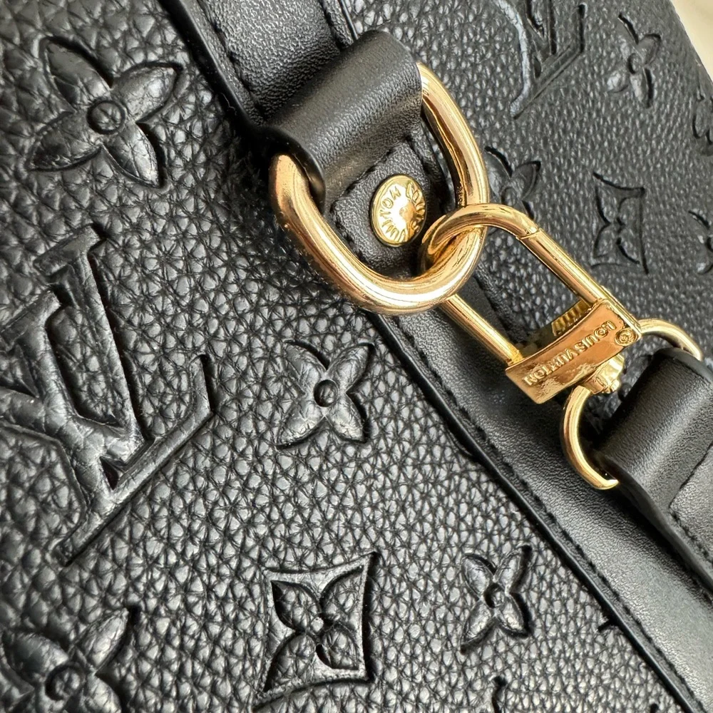 Black Embossed Leather Bag - Picture 6 of 9